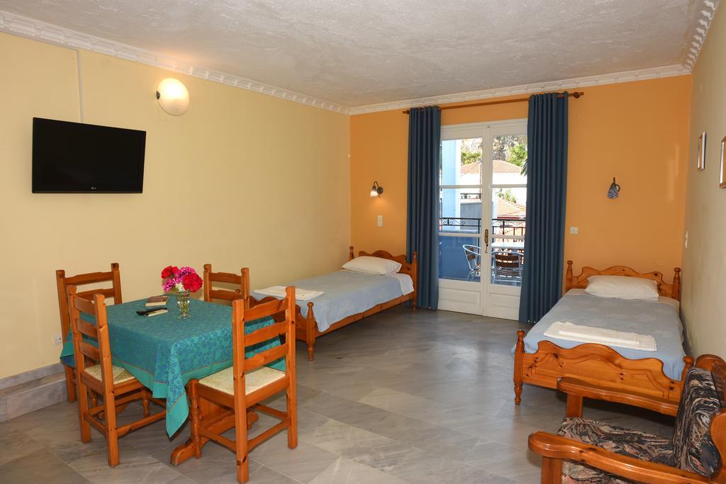 Blue Sky Hotel - Petra - Lesvos - Greece Exterior photo