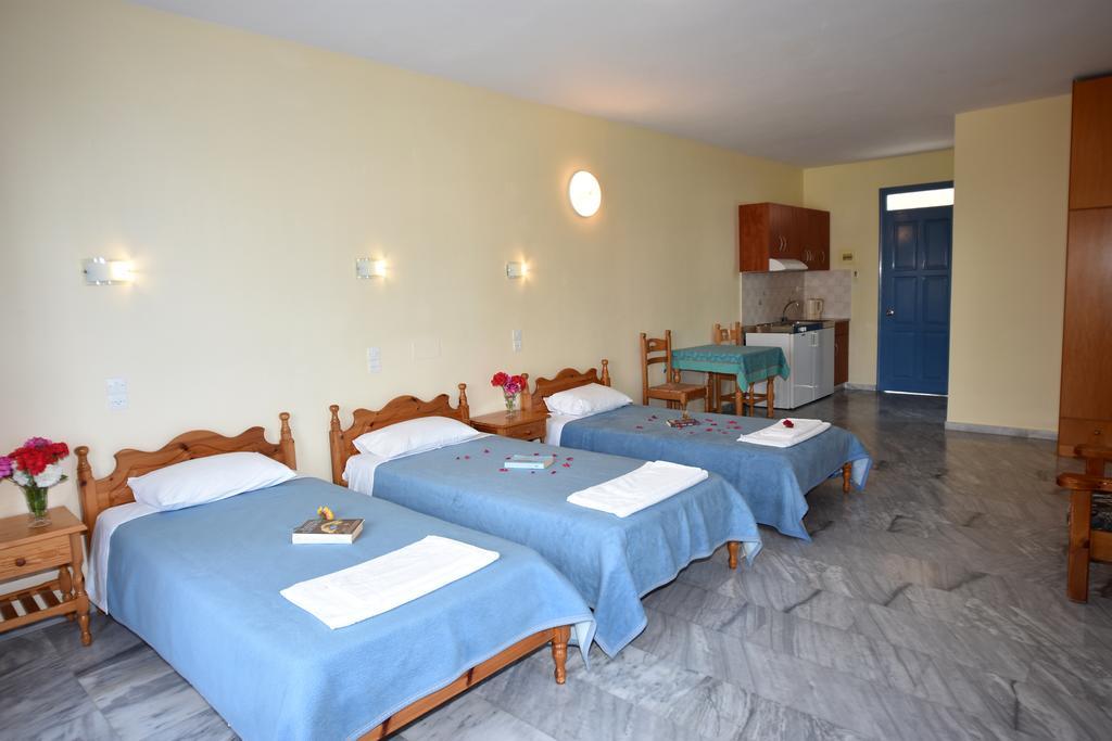 Blue Sky Hotel - Petra - Lesvos - Greece Exterior photo