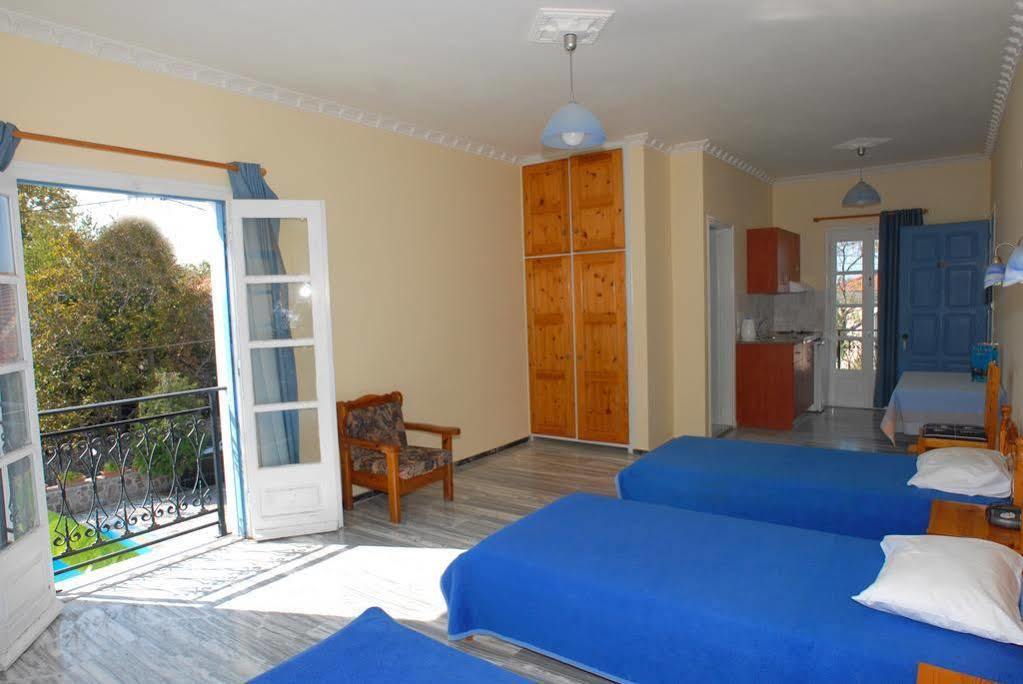 Blue Sky Hotel - Petra - Lesvos - Greece Exterior photo